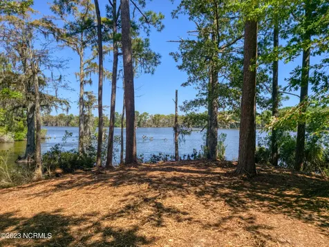 60 Kennedy Court N Hertford NC 27944