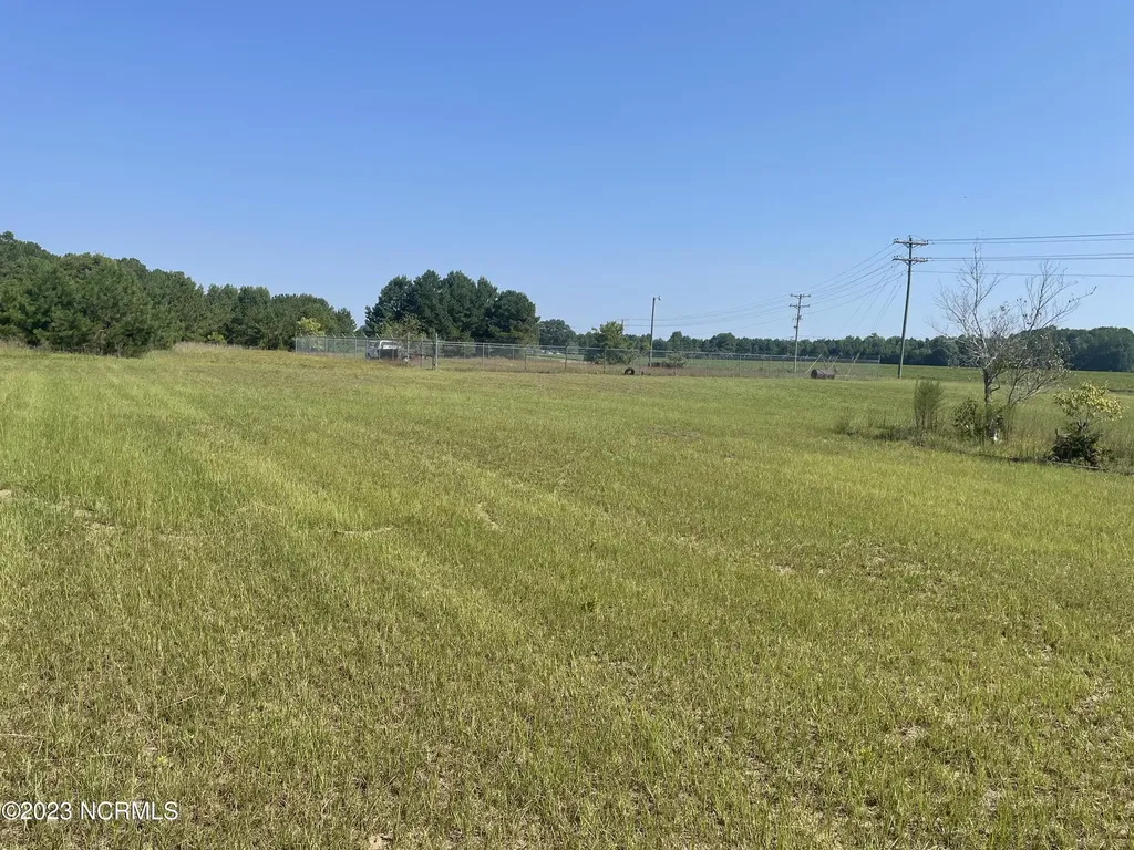 6802 Nc 33 Tarboro NC 27886