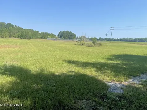 6802 Nc 33 Tarboro NC 27886