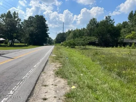 108 Sandridge Road Hubert NC 28539