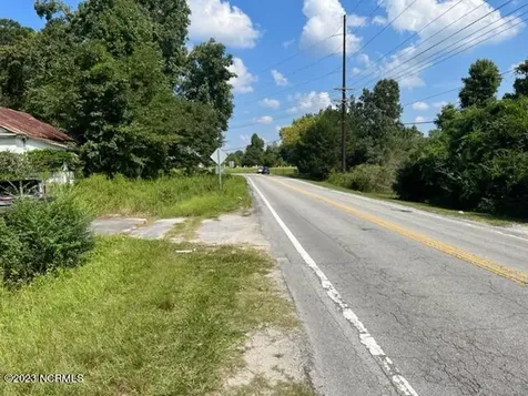 108 Sandridge Road Hubert NC 28539