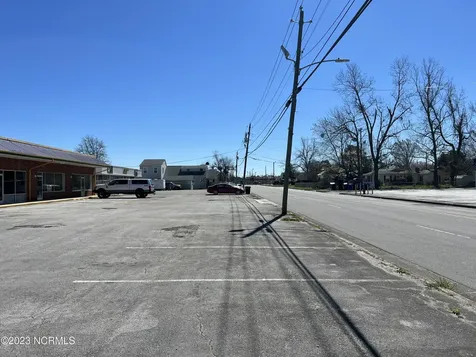 208 Henderson Drive Jacksonville NC 28540