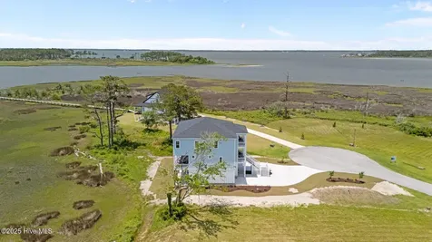 325 Anson Road Beaufort NC 28516