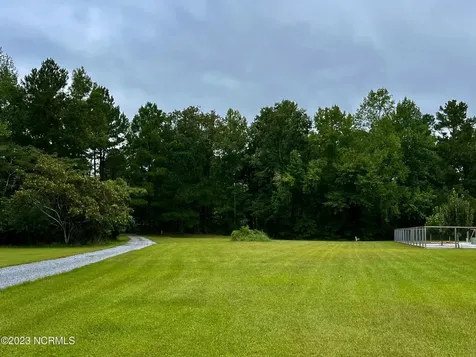 158 Fisher Turnpike Road Arapahoe NC 28510