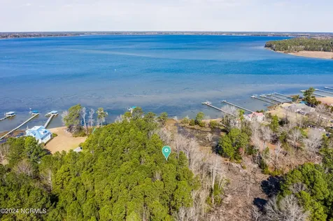 200 Bayside Drive Sneads Ferry NC 28460