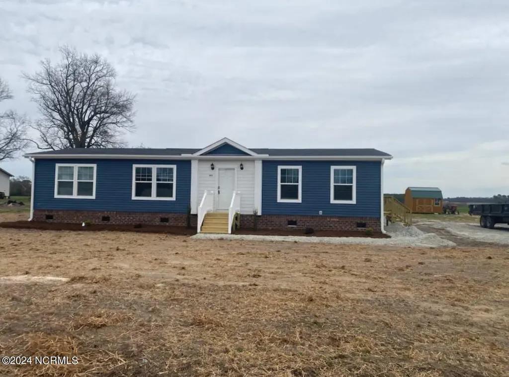 3014 Basstown Road Clinton NC 28328