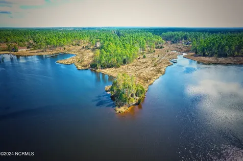 203 Paradox Point Drive Aurora NC 27806
