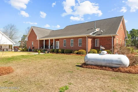 1430 Covington Road Lumberton NC 28360
