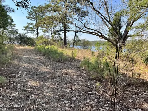 Lot 8 Treasure Cay Drive Belhaven NC 27810