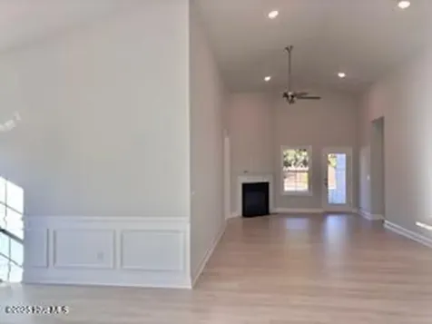 118 Firethorn Circle Wallace NC 28466