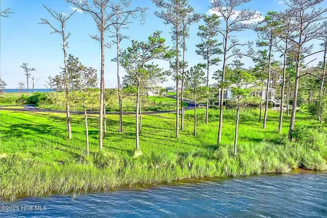 469 Ballast Point Oriental NC 28571