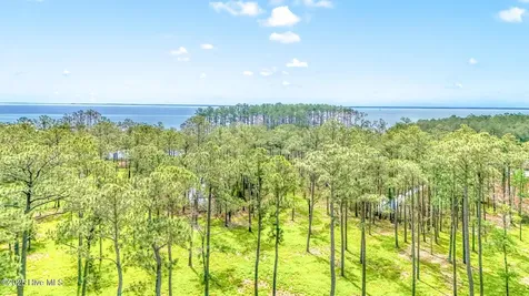 175 River Watch Road Oriental NC 28571