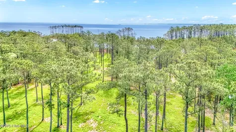 175 River Watch Road Oriental NC 28571