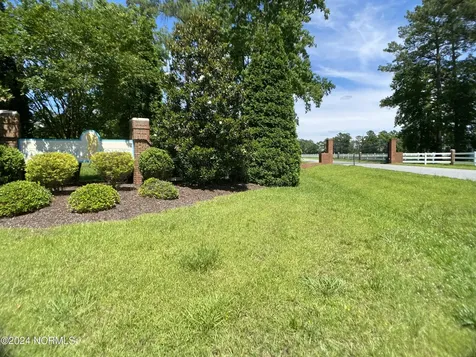276 N Pointe Drive Belhaven NC 27810