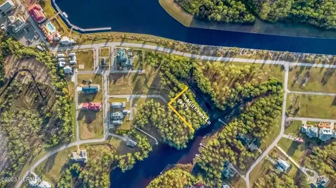 71 Mill Creek Lane Oriental NC 28571