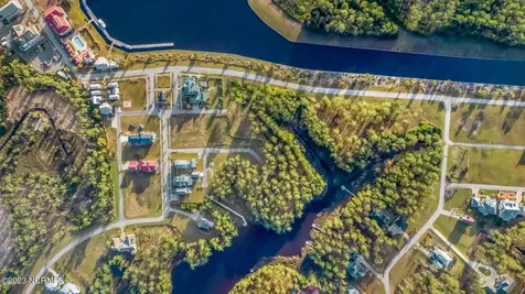 71 Mill Creek Lane Oriental NC 28571