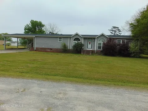 267 6th Street Aurora NC 27806