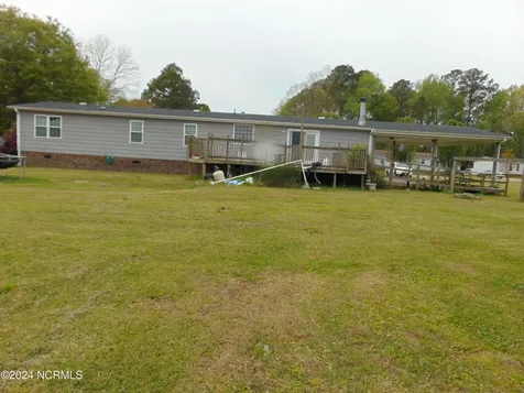 267 6th Street Aurora NC 27806
