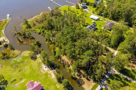 115 Waterford Drive Bath NC 27808