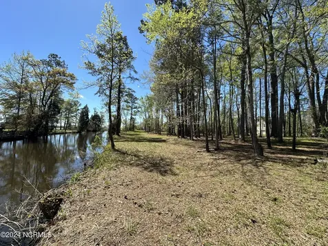 115 Waterford Drive Bath NC 27808