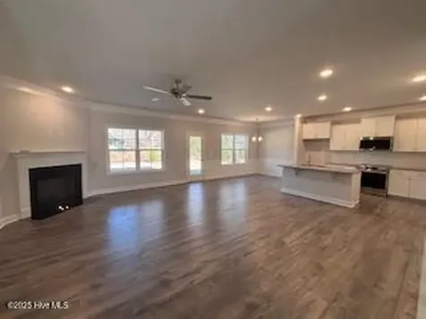 114 Firethorn Circle Wallace NC 28466
