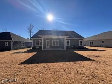 114 Firethorn Circle Wallace NC 28466