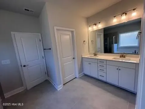 114 Firethorn Circle Wallace NC 28466