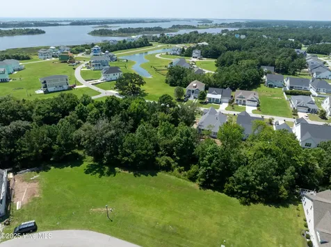 822 Lake Willow Way Holly Ridge NC 28445