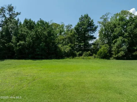 822 Lake Willow Way Holly Ridge NC 28445