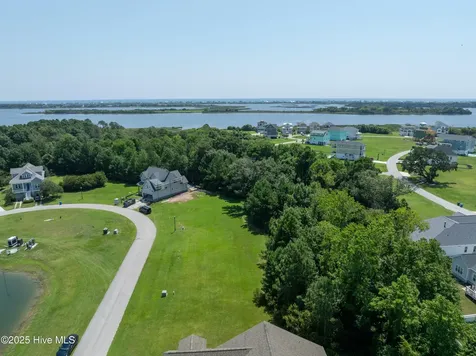 822 Lake Willow Way Holly Ridge NC 28445