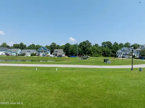 822 Lake Willow Way Holly Ridge NC 28445