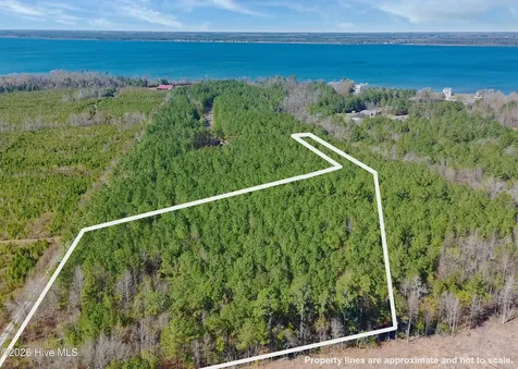 57 Eagle Nest Trail Blounts Creek NC 27814