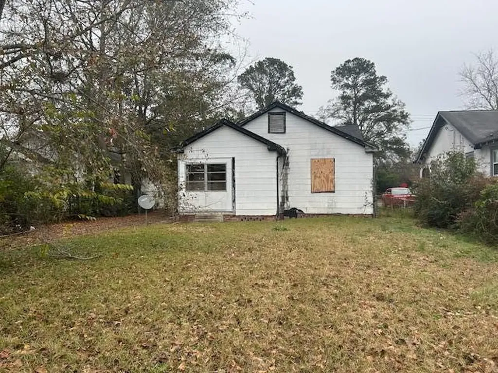 1915 Olive Road Augusta GA 30906