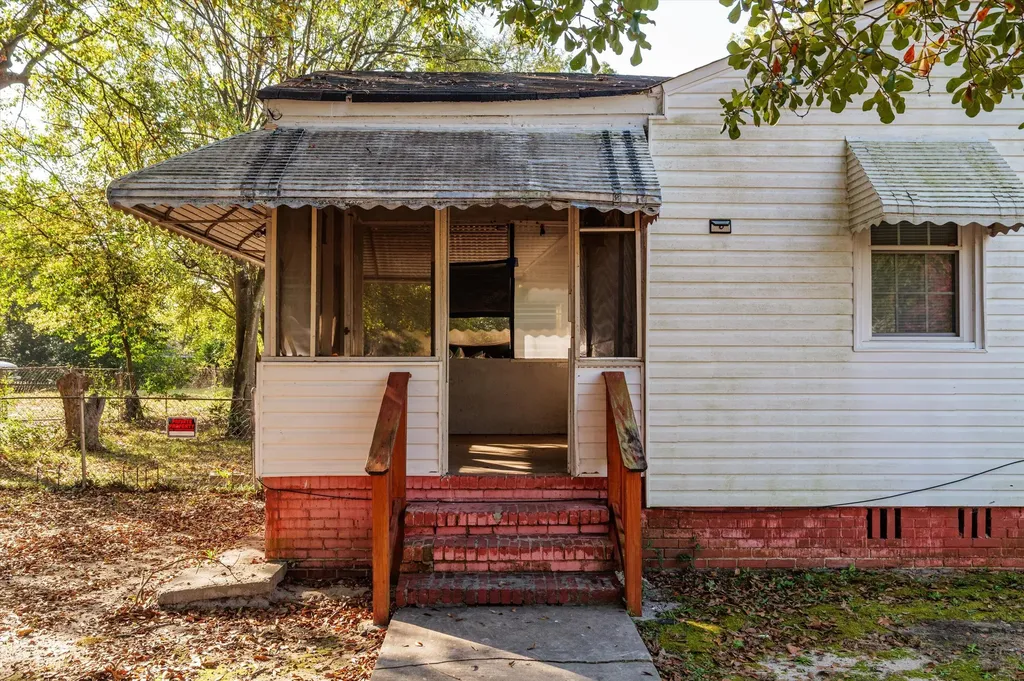 2004 Roosevelt Drive Augusta GA 30904