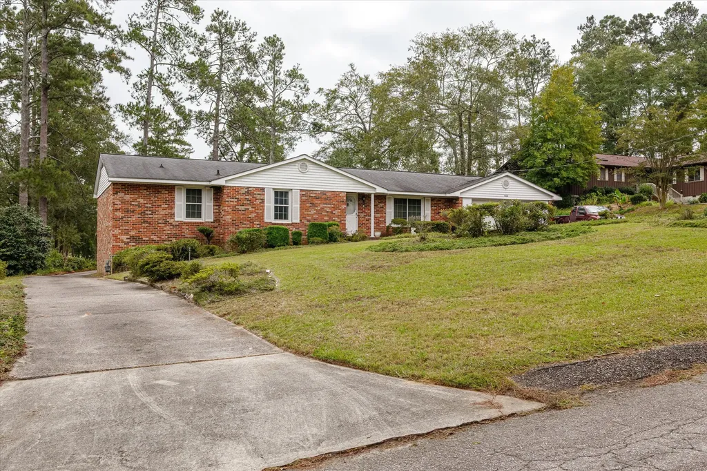 4038 S Goshen Lake Drive Augusta GA 30906