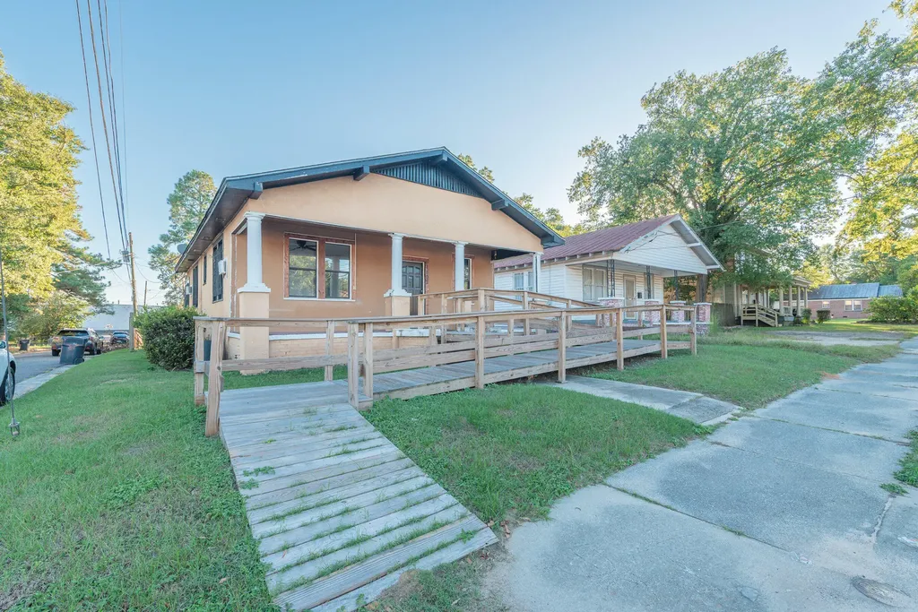 1802 Wrighstboro Road Augusta GA 30904