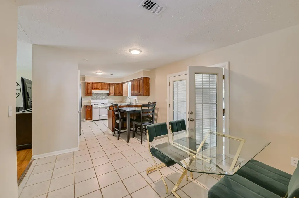 2114 Rosier Road Augusta GA 30906