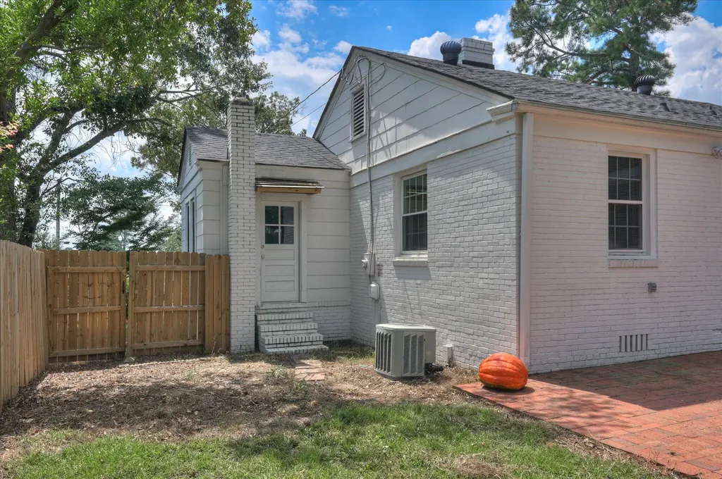 2213 Breckenbridge Avenue Augusta GA 30904