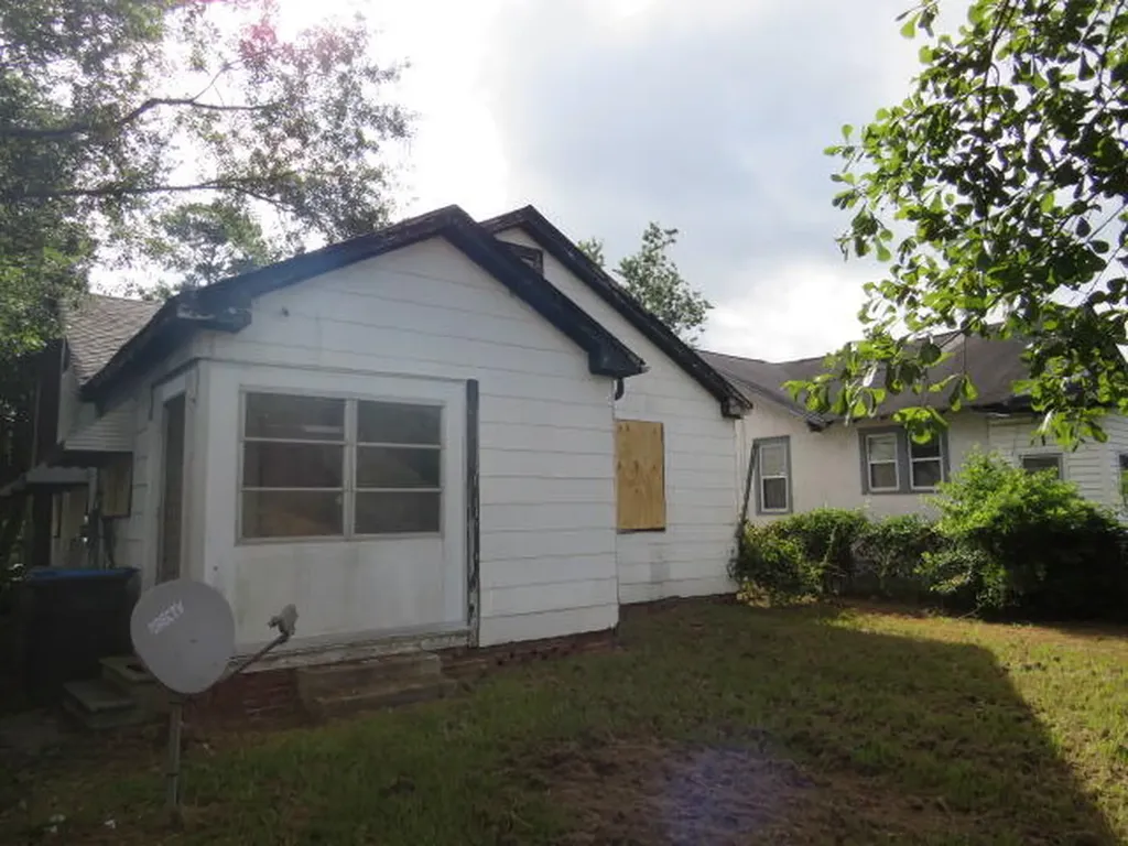 1915 Olive Road Augusta GA 30906