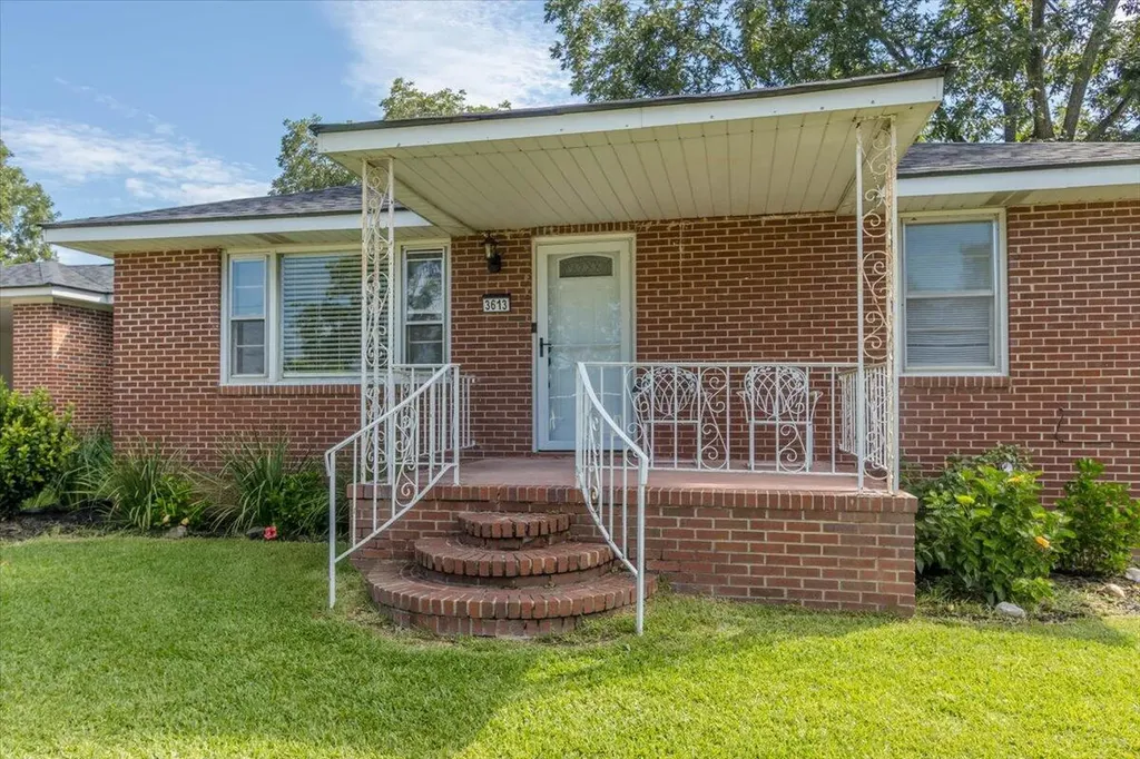 3613 Lake Shore Drive Martinez GA 30907