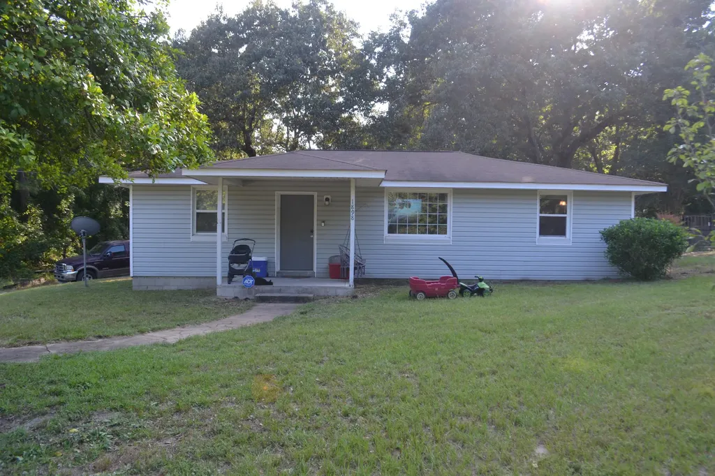 1898 Mcdade Farm Road Hephzibah GA 30815