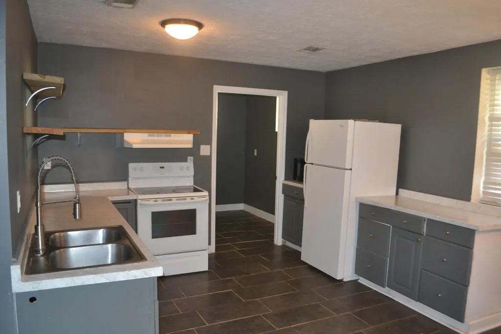 1898 Mcdade Farm Road Hephzibah GA 30815