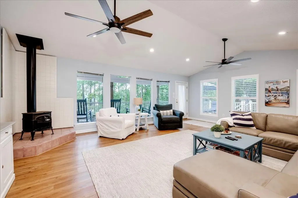 1695 Buckhead Drive Tignall GA 30668