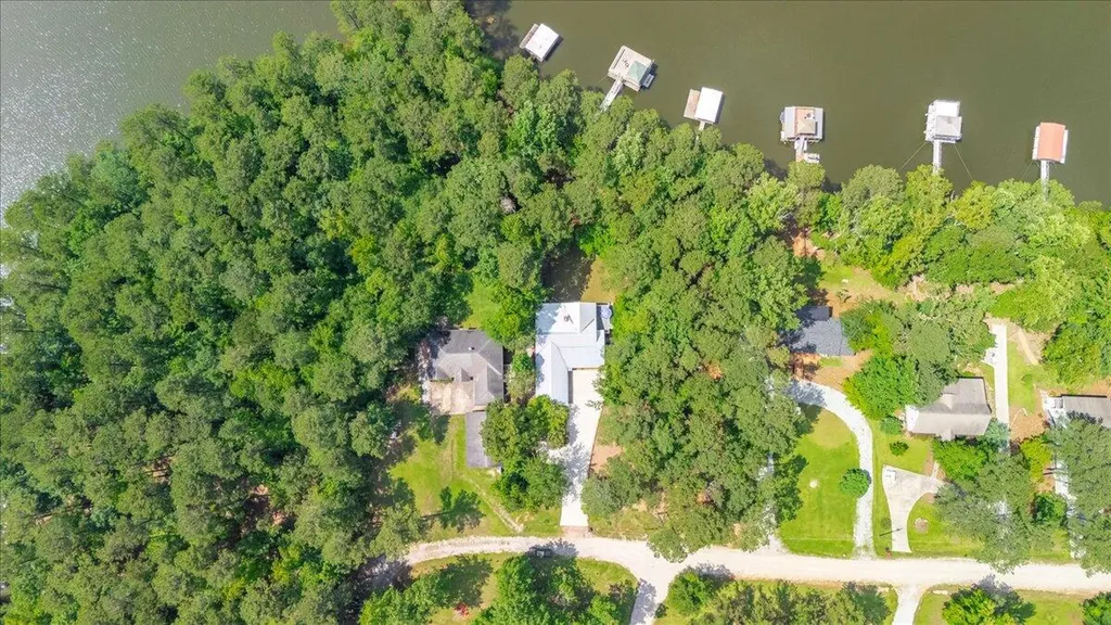 1695 Buckhead Drive Tignall GA 30668
