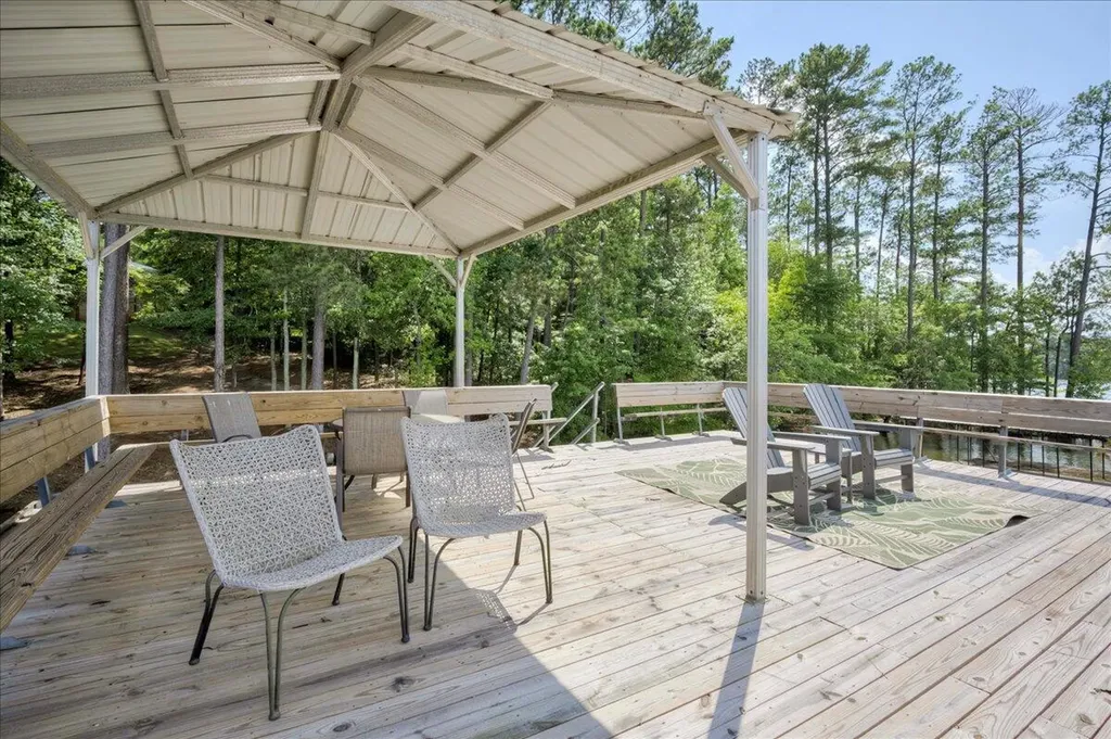 1695 Buckhead Drive Tignall GA 30668