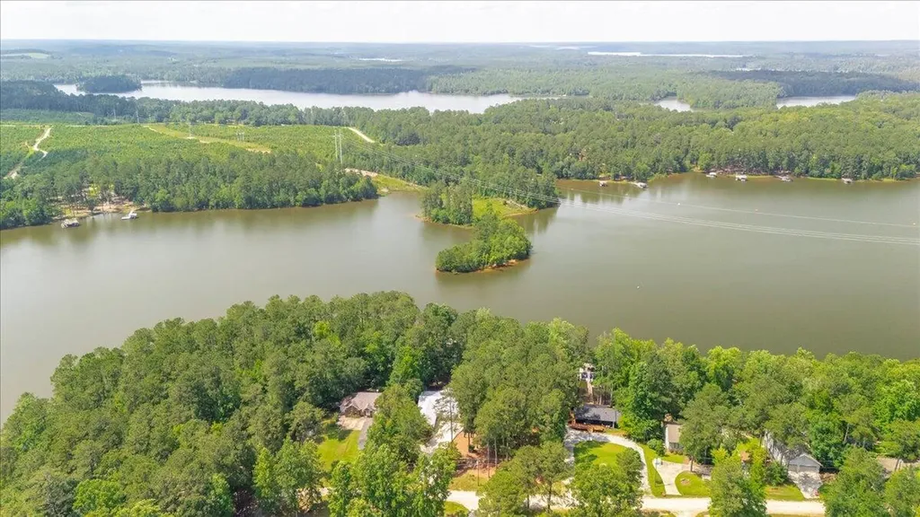 1695 Buckhead Drive Tignall GA 30668