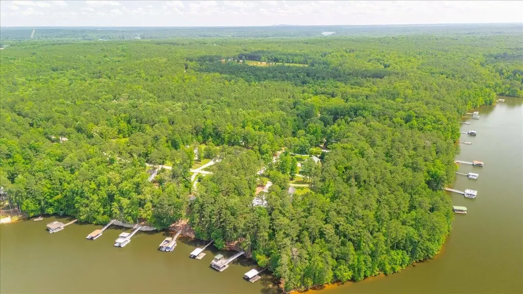 1695 Buckhead Drive Tignall GA 30668