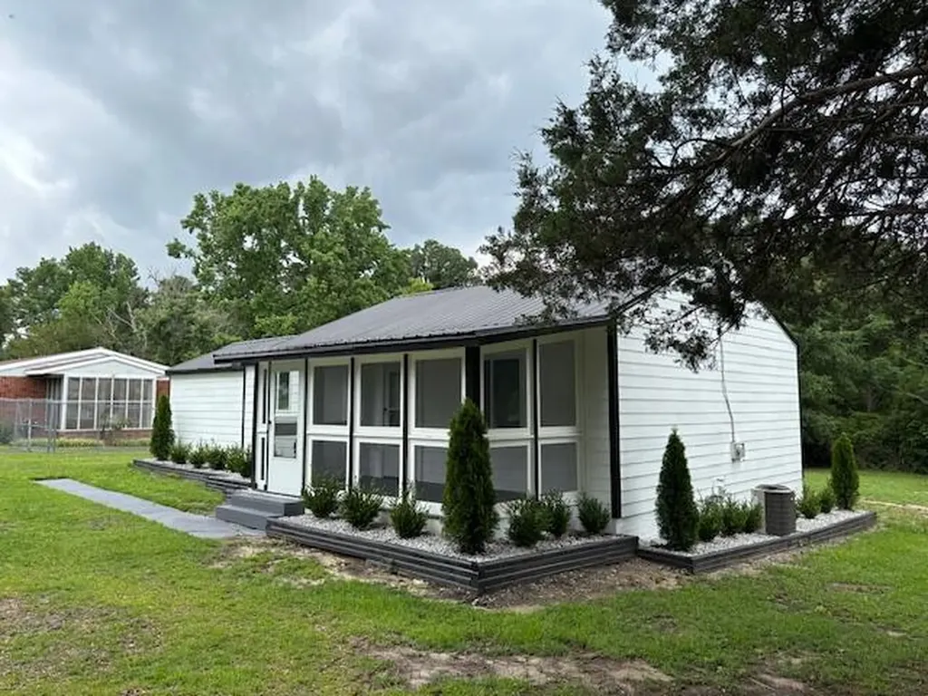 875 Earle Street Thomson GA 30824