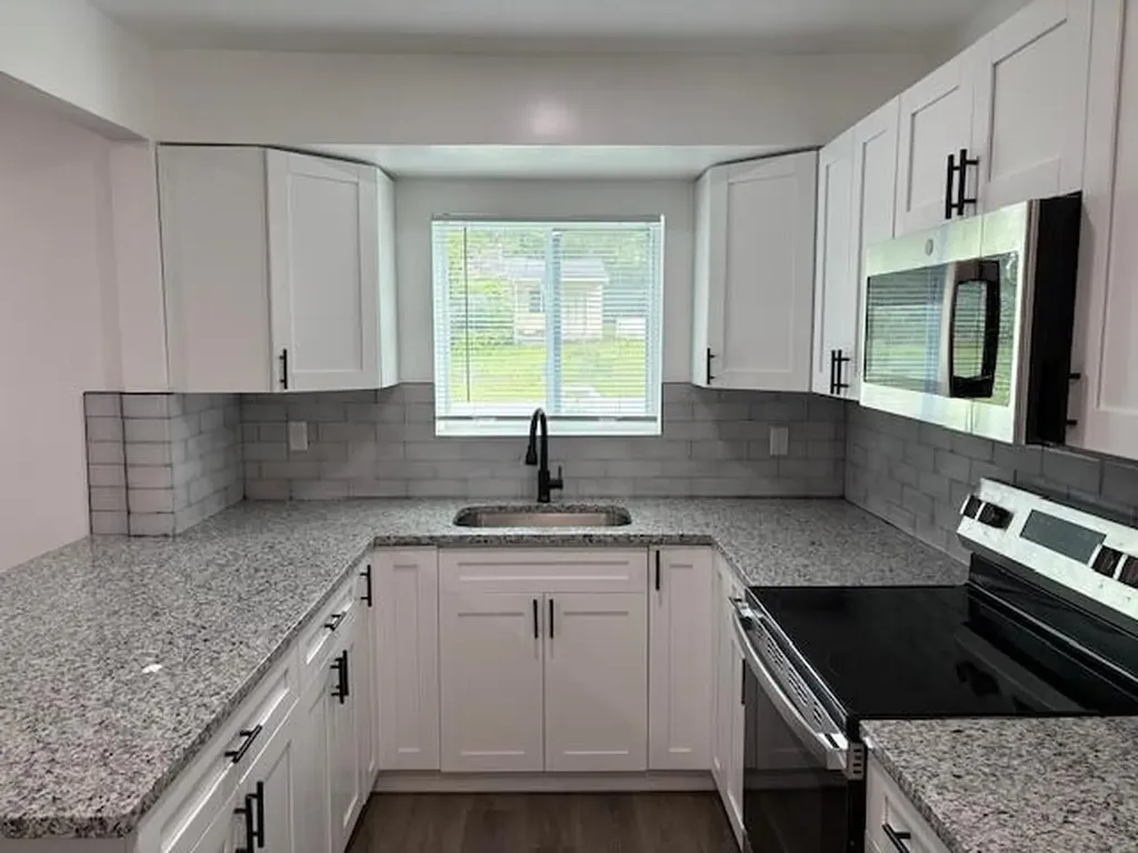 875 Earle Street Thomson GA 30824