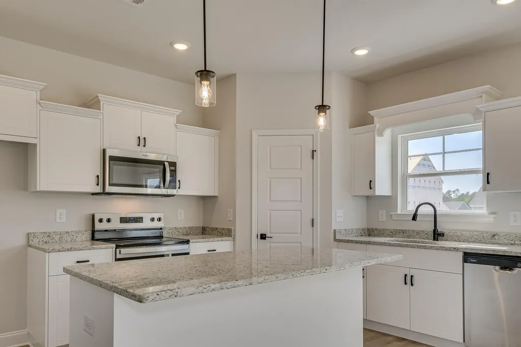 125 Willow Oak Circle Thomson GA 30824